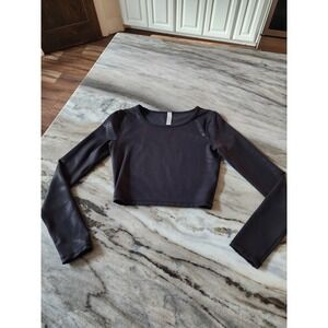 Lululemon Wonder‎ Train Cropped Long Sleeve Top Womens Size 4 Black Foil Pattern